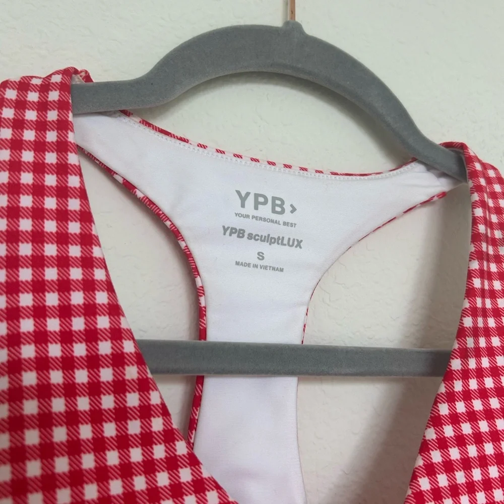 Abercrombie & Fitch YPB sculptLUX Racerback V-Neck Tank & Lined Clean Mini Skirt - Picture 3 of 10